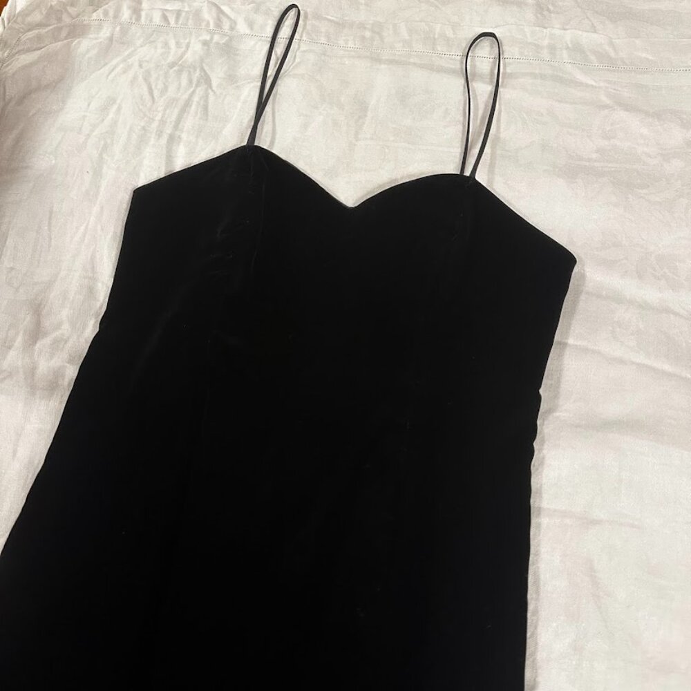 Vintage Black Velvet Slip Dress Made in USA Size M Cocktail Spaghetti Strap LBD - Picture 2 of 14